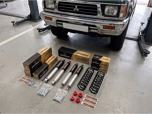 Лифт подвеска Sandkat Mitsubishi Triton 4WD, 2 поколение (1986-1996) увеличение клиренса спереди 50 мм, SND032 — фото 2