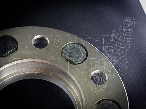 Проставка колесная Toyota Land Cruiser 300 алюм ZUZ PCD 6x139.7, 20мм, шпилечная, 20SP6139.7-95.1(STUD14x1.5)_ZUZ