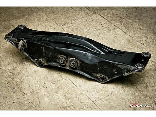 Сайлентблок заднего дифференциала HardRace для SUBARU LEGACY 2 поколение 1995-1998, HR6955
