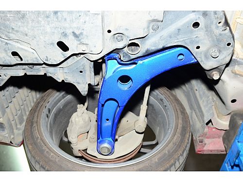 Передние нижние рычаги HardRace для MITSUBISHI LANCER MIRAGE Fortis 2007- (на сайлентблоках), HR7170