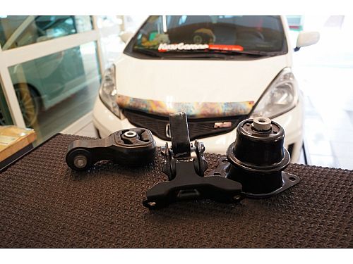 Опора двигателя АКПП HardRace для HONDA JAZZ 2nd 2007-2014, HR8676 Опора двигателя АКПП HardRace для HONDA JAZZ 2nd 2007-2014, HR8676