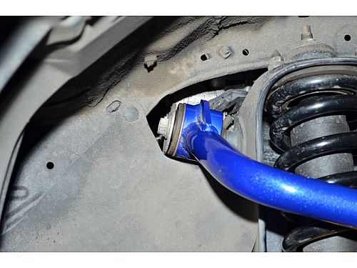 Передние верхние развальные рычаги HardRace для LEXUS GX 2nd J150 2009-2023 (на сайлентблоках), HR8748