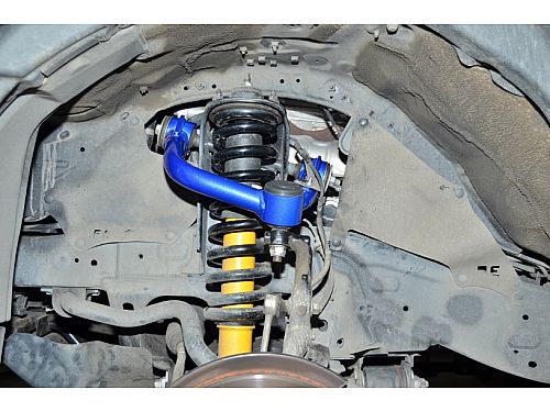 Передние верхние развальные рычаги HardRace для LEXUS GX 2nd J150 2009-2023 (на сайлентблоках), HR8748