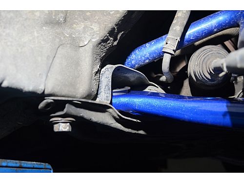 Передние нижние рычаги HardRace для TOYOTA COROLLA E170/E180 2013-2018 (на сайлентблоках), HR7558
