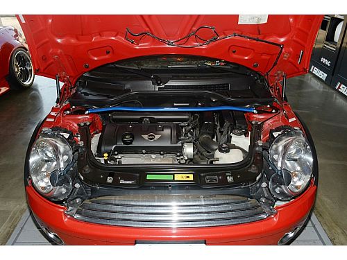 Распорка передней стойки HardRace для MINI Hatch R55/56/57/58/59 2006-2013, HR8910
