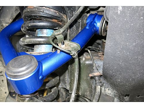 Передние верхние развальные рычаги HardRace для TOYOTA TUNDRA 2 поколение 2007-2021 (на сайлентблоках), HRQ0166