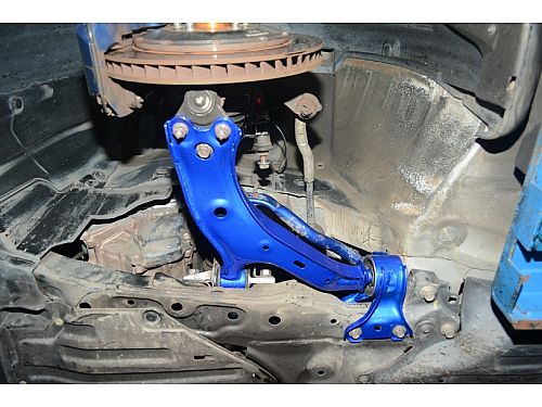 Передние нижние рычаги HardRace для HONDA CR-V 4th RM1/RM3/RM4 2012-2016 (на сайлентблоках), HR8996