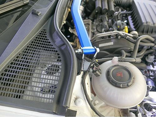 Распорка передней стойки HardRace для SKODA OCTAVIA MK3 5E 2013-2020, HRQ0470 Распорка передней стойки HardRace для SKODA OCTAVIA MK3 5E 2013-2020, HRQ0470