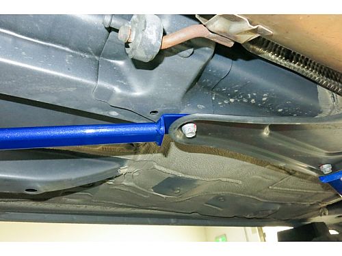 Средняя нижняя распорка HardRace для TOYOTA YARIS P3 2014-, HRQ0405 Средняя нижняя распорка HardRace для TOYOTA YARIS P3 2014-, HRQ0405
