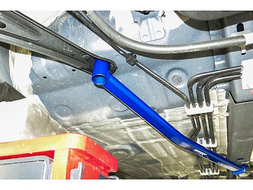 Средняя нижняя распорка HardRace для TOYOTA YARIS P3 2014-, HRQ0405 Средняя нижняя распорка HardRace для TOYOTA YARIS P3 2014-, HRQ0405