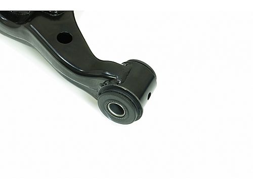 Передние нижние рычаги HardRace для TOYOTA TACOMA 2nd PRERUNNER 2004-2015 (на сайлентблоках), HRQ0566