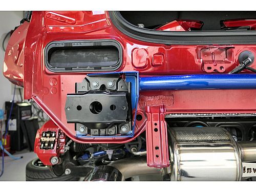Задняя распорка HardRace для TOYOTA YARIS Р4 2020-2023, HRQ0901