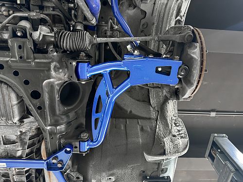 Передние нижние рычаги HardRace для MAZDA MX-5 MIATA 2nd NB 1999-2005 (на сайлентблоках), HRQ1252