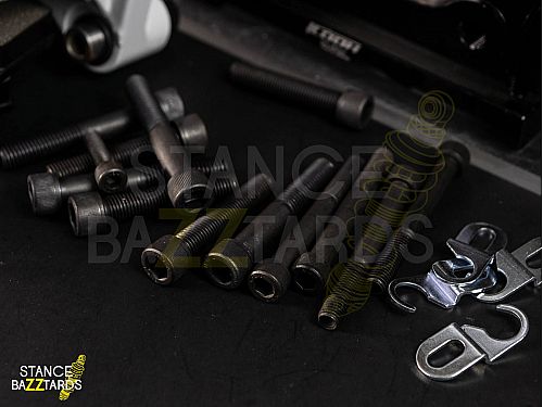 Тормозная тюнинг система Chevrolet Express 1500 2 поколение (2002-2024) ICOOH X42 (380*28mm, Фиксированный, Насечки) цвет: Белый, поршней: 4, задняя ось, X42-336-W-03-0C-01-02-08-05-00-02