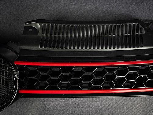 Передняя решетка JOM VW Golf MK6 с прорезью для эмблемы (2008-2012), 1L0853653SME Передняя решетка JOM VW Golf MK6 с прорезью для эмблемы (2008-2012), 1L0853653SME
