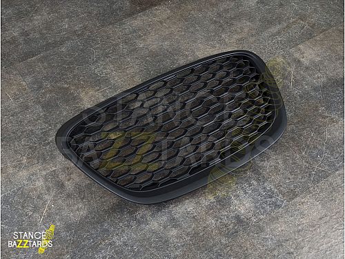 Передняя решетка JOM Seat Leon 2 поколение (1P) рестайлинг, без опознавательных знаков черная (2009-2012), 1P2853653MOE Передняя решетка JOM Seat Leon 2 поколение (1P) рестайлинг, без опознавательных знаков черная (2009-2012), 1P2853653MOE
