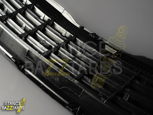 Решетка радиатора без значка JOM Volkswagen Passat B5.5 (B5+, 3BG) (2000-2005) черная (ABS пластик), 3BG853653OE Решетка радиатора без значка JOM Volkswagen Passat B5.5 (B5+, 3BG) (2000-2005) черная (ABS пластик), 3BG853653OE
