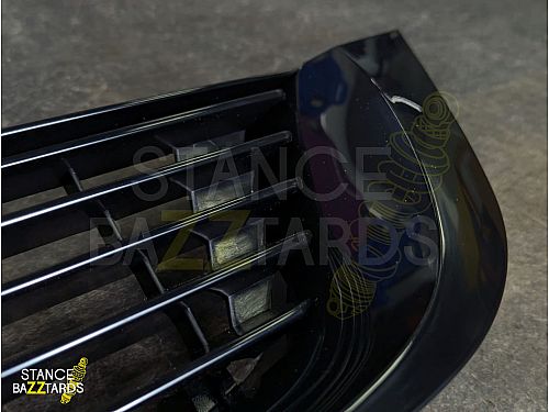 Решетка радиатора без значка JOM Opel Vectra B дорестайлинг (1995-1999) черная (ABS пластик), 6320031OE Решетка радиатора без значка JOM Opel Vectra B дорестайлинг (1995-1999) черная (ABS пластик), 6320031OE