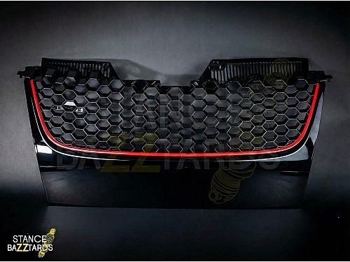 Решетка радиатора без значка JOM Volkswagen Golf 5 поколение (MK5) (1K) (2003-2009) в стиле GTI-Look с сотовой сеткой черная с красной полосой (ABS пластик), 1K1853653BRO