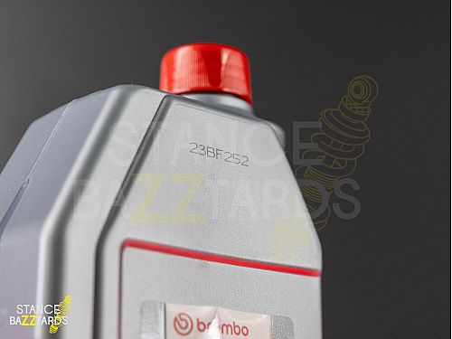 Жидкость тормозная Brembo Premium Brake Fluid (DOT4) 1л, L04010 Жидкость тормозная Brembo Premium Brake Fluid (DOT4) 1л, L04010