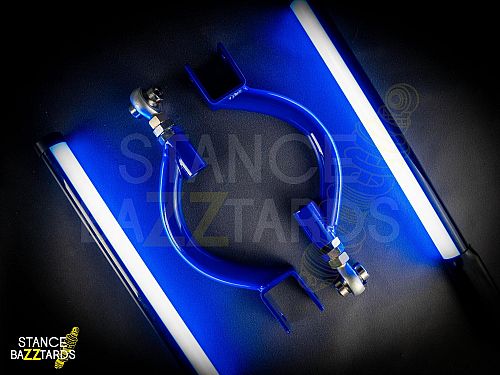 Комплект верхних регулируемых развальных рычагов задней оси (синие) SB Arms Nissan Skyline R34 (1998-2002), SLARM002B