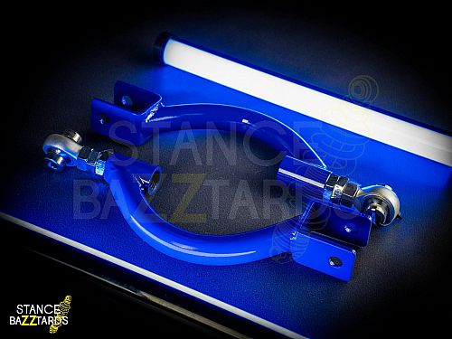 Комплект верхних регулируемых развальных рычагов задней оси (синие) SB Arms Nissan Skyline R34 (1998-2002), SLARM002B