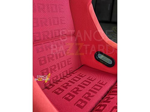 Сиденье спортивное (ковш) стеклопластик SB Seats (60x52x98) ткань, большой размер, с двумя ручками, JBR1022BB_RED Сиденье спортивное (ковш) стеклопластик SB Seats (60x52x98) ткань, большой размер, с двумя ручками, JBR1022BB_RED