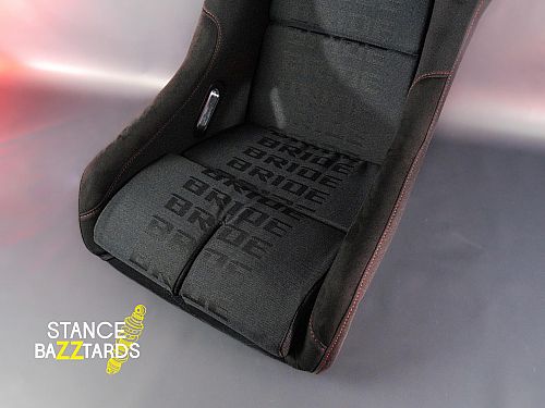 Сиденье спортивное (ковш) SB Seats (Размер M) стеклопластик, ткань, с двумя ручками, JBR1022BB_BLK_M Сиденье спортивное (ковш) SB Seats (Размер M) стеклопластик, ткань, с двумя ручками, JBR1022BB_BLK_M