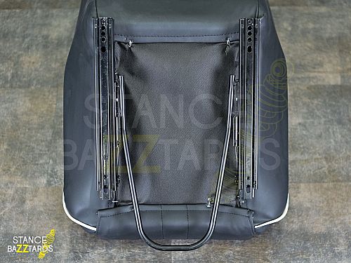 Сиденье спортивное (ковш) SB Seats (57x54.5x98) Кожа, Черный с белым, JBR9004_BLKWH Сиденье спортивное (ковш) SB Seats (57x54.5x98) Кожа, Черный с белым, JBR9004_BLKWH