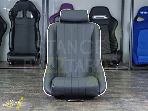 Сиденье спортивное (ковш) SB Seats (57x54.5x98) Кожа, Черный с белым, JBR9004_BLKWH Сиденье спортивное (ковш) SB Seats (57x54.5x98) Кожа, Черный с белым, JBR9004_BLKWH
