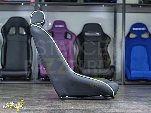 Сиденье спортивное (ковш) SB Seats (57x54.5x98) Кожа, Черный с белым, JBR9004_BLKWH Сиденье спортивное (ковш) SB Seats (57x54.5x98) Кожа, Черный с белым, JBR9004_BLKWH