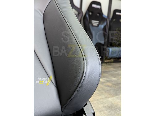 Сиденье спортивное (ковш) SB Seats (57x54.5x98) ПВХ кожа, с двумя ручками, JBR_1088BLK Сиденье спортивное (ковш) SB Seats (57x54.5x98) ПВХ кожа, с двумя ручками, JBR_1088BLK