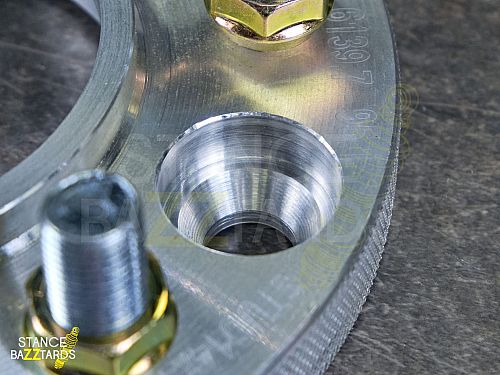 Проставка колесная Toyota Land Cruiser 300 алюм Starleks PCD 6x139.7, 20мм, шпилечная, 20SP6139.7-95.1(STUD14x1.5) Проставка колесная Toyota Land Cruiser 300 алюм Starleks PCD 6x139.7, 20мм, шпилечная, 20SP6139.7-95.1(STUD14x1.5)