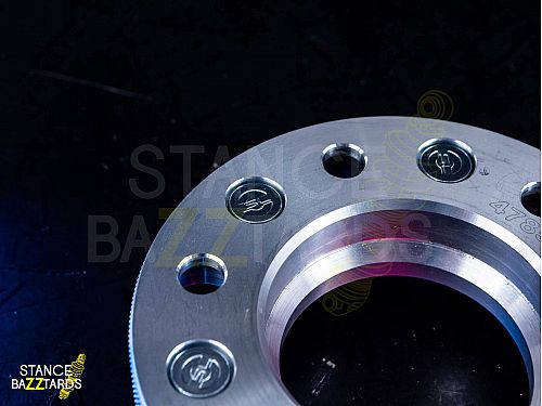 Проставка колесная Toyota Land Cruiser 300 алюм Starleks PCD 6x139.7, 25мм, шпилечная, 25SP6139.7-95.1(STUD14x1.5)