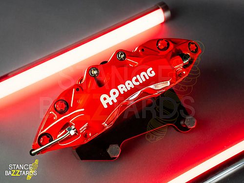 Тормозная тюнинг система SB Kia K5 3 поколение (2020-2021) AP9040 6 поршней передней оси, AP9040_439_o2 Тормозная тюнинг система SB Kia K5 3 поколение (2020-2021) AP9040 6 поршней передней оси, AP9040_439_o2