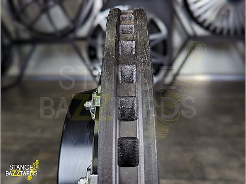 Тормозная тюнинг система SB Toyota Sequoia 2 поколение (2008-2021) (380*28mm, Моноблок, Насечки) поршней: 4, задняя ось, цвет: Особый, SB_GT4_zad, GT4-776-S-01-0C-01-03-08-05-00-02