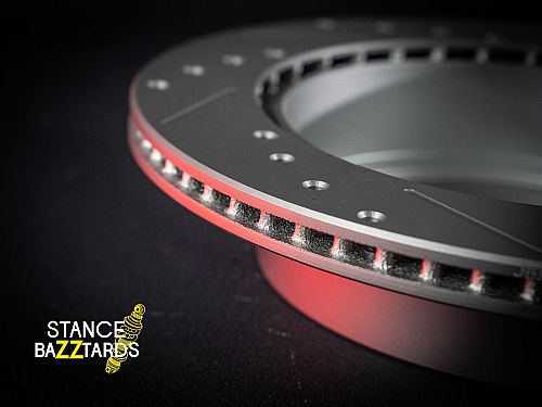 Задние тормозные диски Powerstop с перфорацией и насечками для Lexus GS (450h) 300 3 поколение (S190) (2006-) (комплект 2 шт.), JBR1148XPR — фото 8